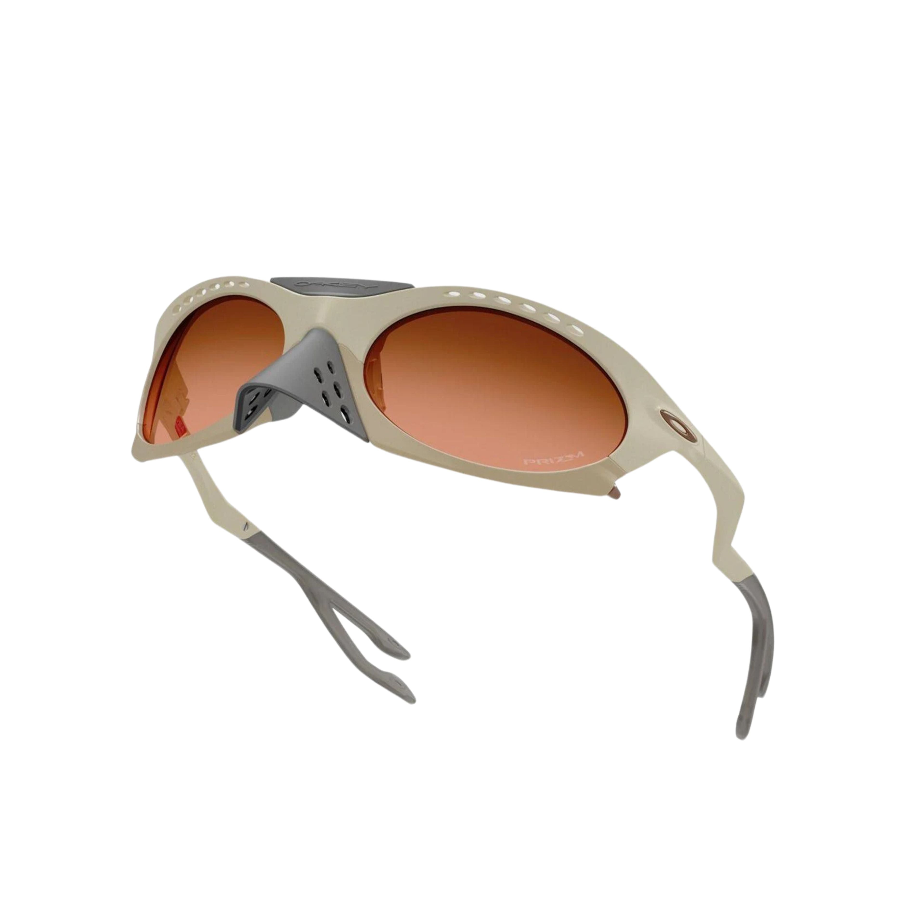 Oakley PLANTARIS Matte Blk PRIZM Grey TRAVIS SCOTT Nose Piece USA 2024  OO9437-01 | eBay