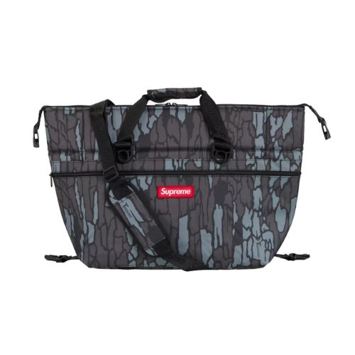 Supreme AO 24-Pack Cooler Bag Camo
